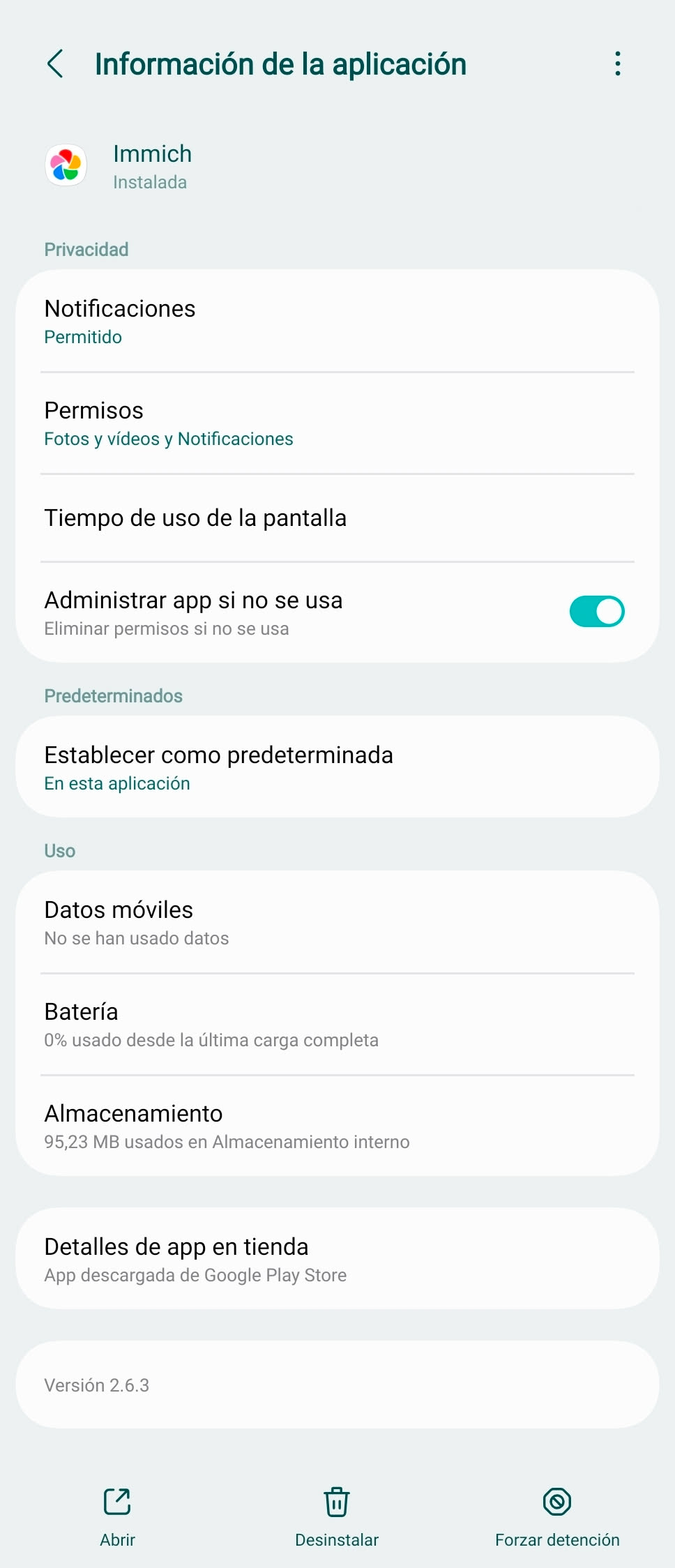 Información de la aplicación de Immich en la configuración de Android.